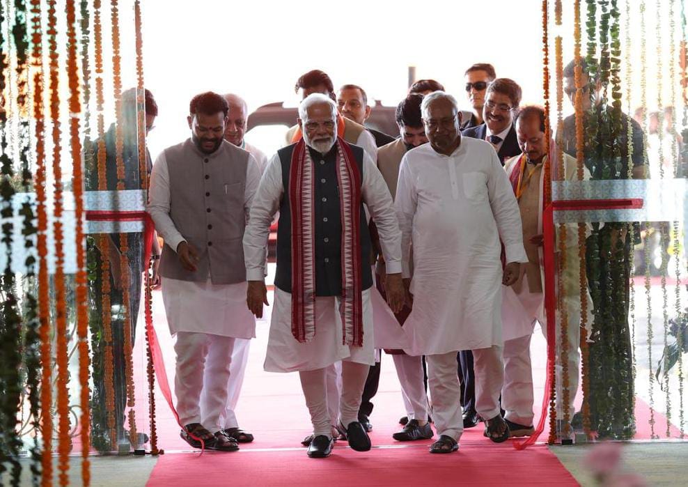पटना एयरपोर्ट के नए टर्मिनल का उद्घाटन, बिहटा सिविल एनक्लेव का शिलान्यास; प्रधानमंत्री के साथ राज्यपाल और मुख्यमंत्री हुए शामिल