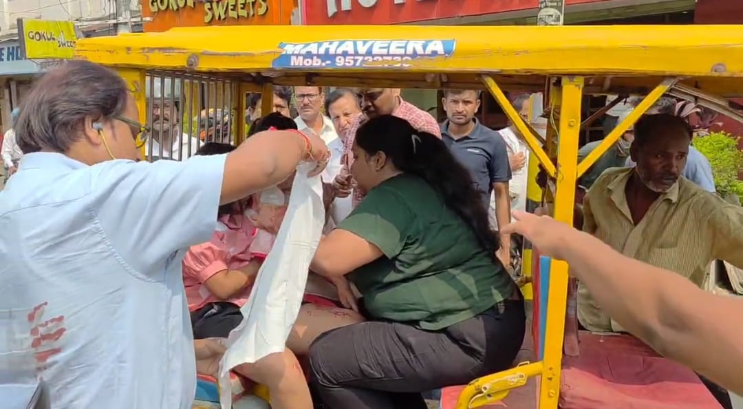 भागलपुर: तेज रफ्तार कार की चपेट में आई मासूम, टोटो से गिरकर गंभीर रूप से घायल, हालत नाजुक