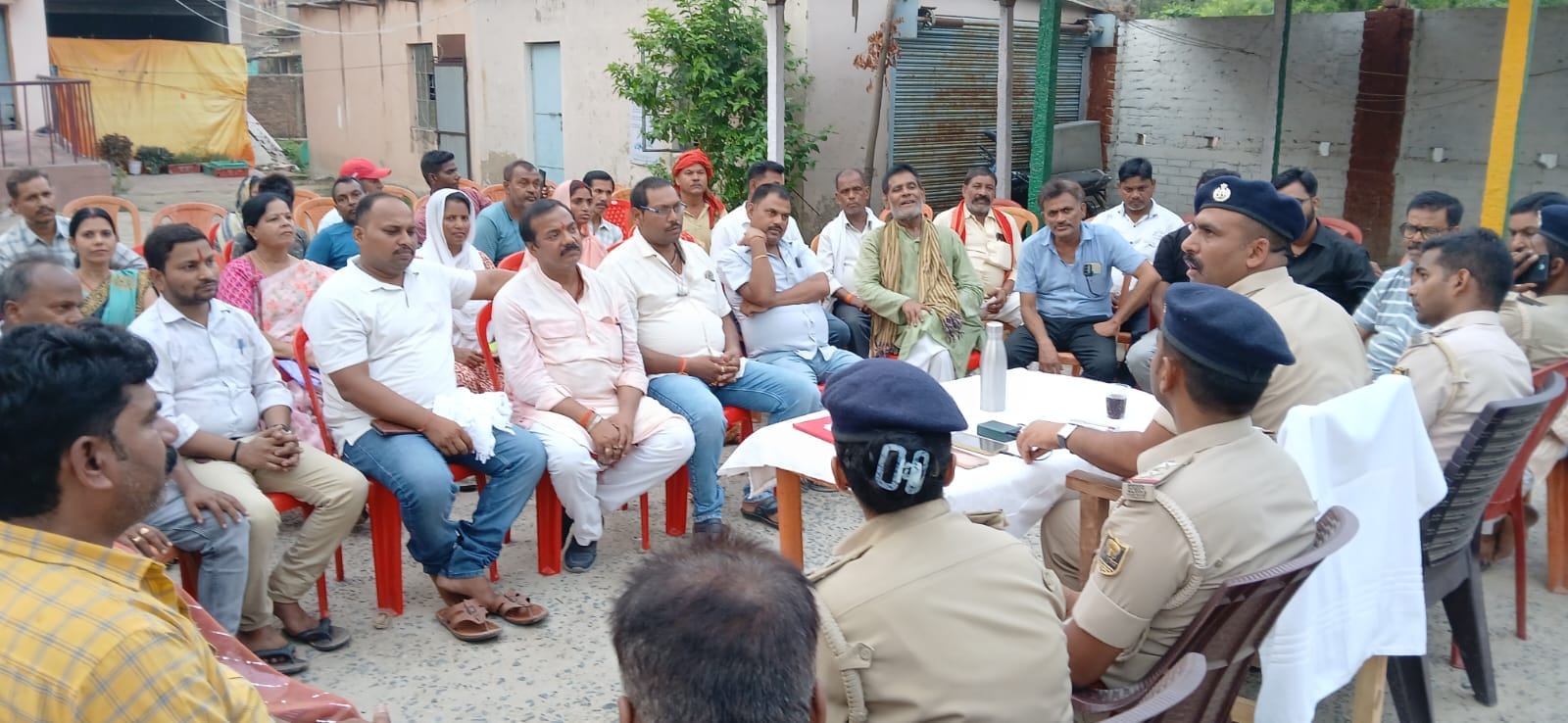 बकरीद पर्व को लेकर शांति समिति की बैठक, शांति और सौहार्द्रपूर्ण माहौल में पर्व मनाने की अपील