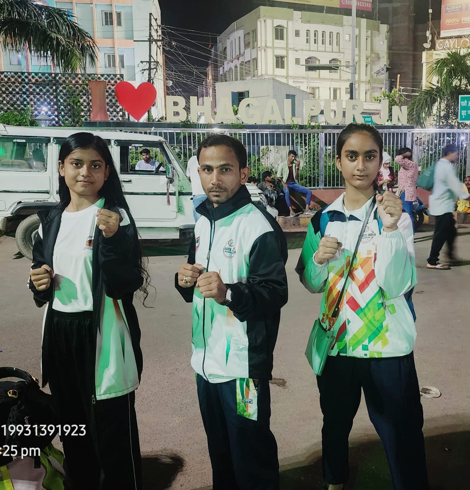 भागलपुर की बेटियों का कमाल: 9वीं इंटरनेशनल कराटे चैंपियनशिप के लिए ईकरा और रुद्राणी रवाना