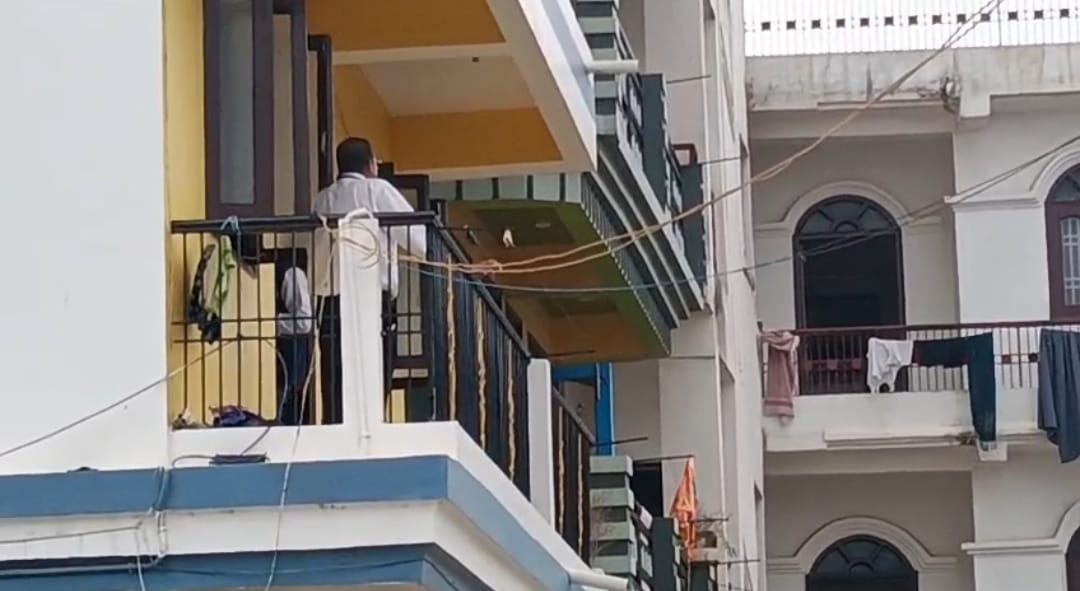 पटना में EOU की बड़ी कार्रवाई: कार्यपालक अभियंता प्रमोद कुमार के ठिकानों पर छापेमारी