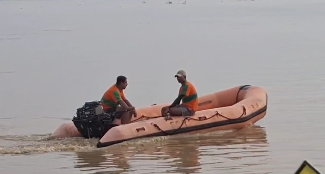 अजगैबीनाथ गंगा घाट पर स्नान के दौरान 15 वर्षीय छात्र की डूबने से मौत, परिजनों में कोहराम