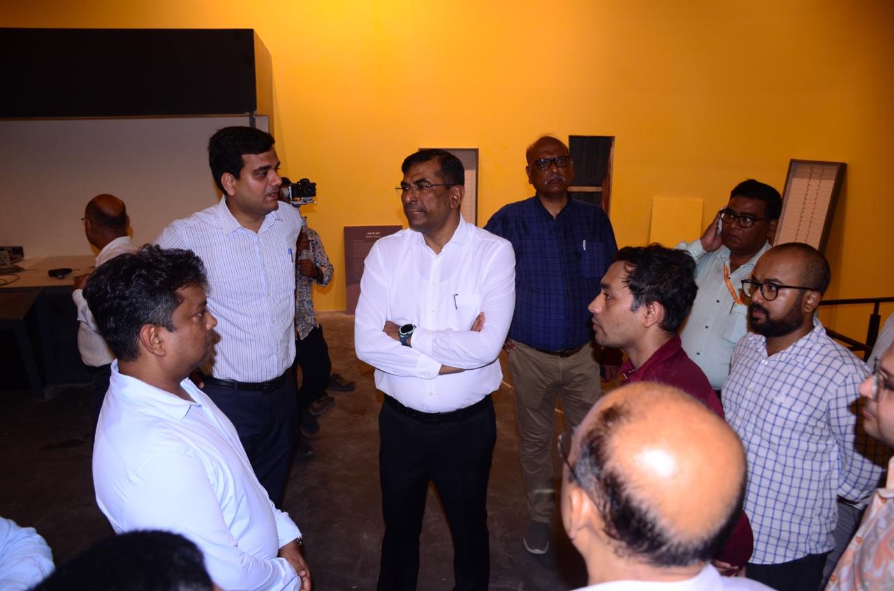 बच्चों के लिए थ्री-डी विज्ञान फिल्म की होगी व्यवस्था: सचिव कुमार रवि ने किया साइंस सिटी का निरीक्षण