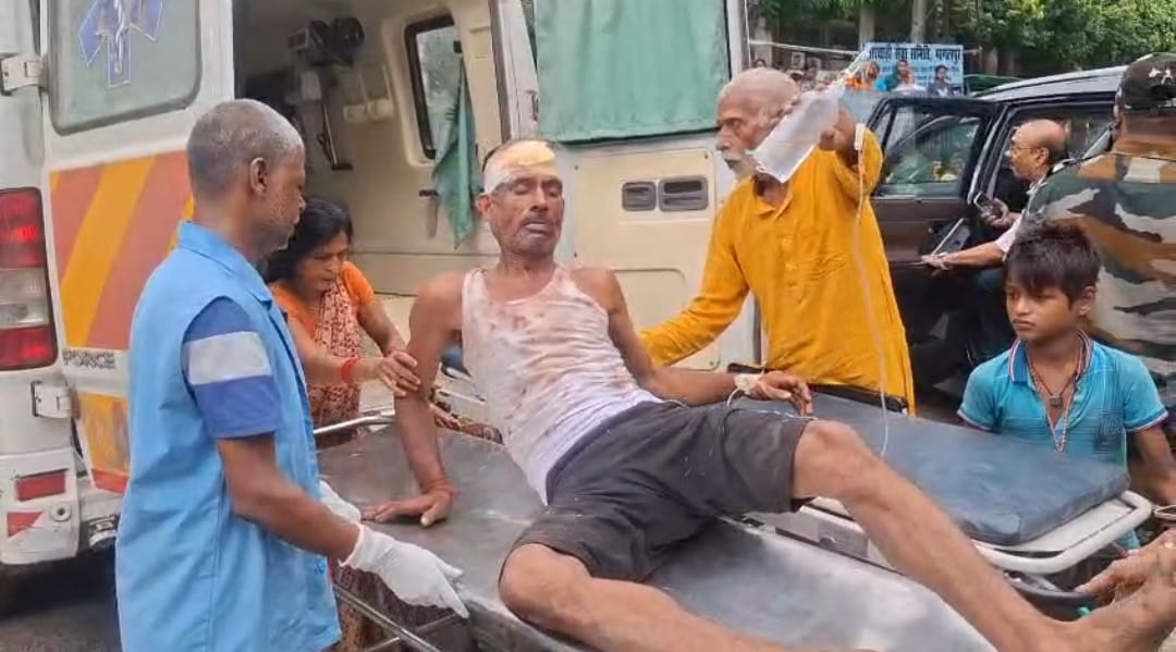 सन्हौला बस स्टैंड पर खूनखराबा: पुरुषोत्तम झा पर लाठी-हॉकी से हमला, तीन नामजद आरोपी फरार