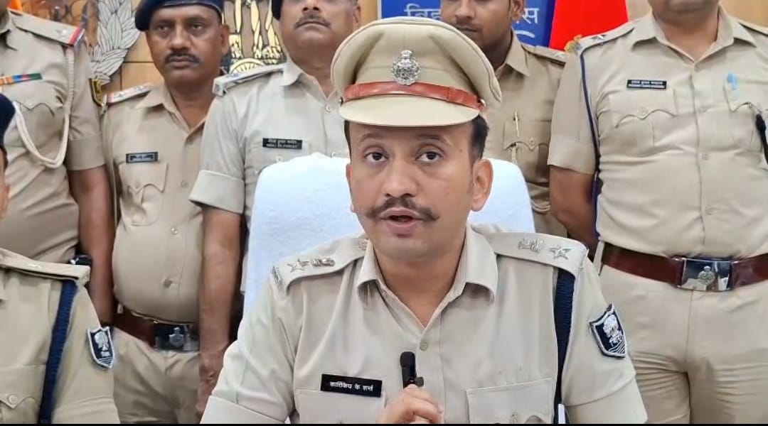 हत्या के प्रयास मामले का सफल उद्भेदन, चार अपराधी गिरफ्तार – दो देसी कट्टा और 26 जिन्दा कारतूस बरामद