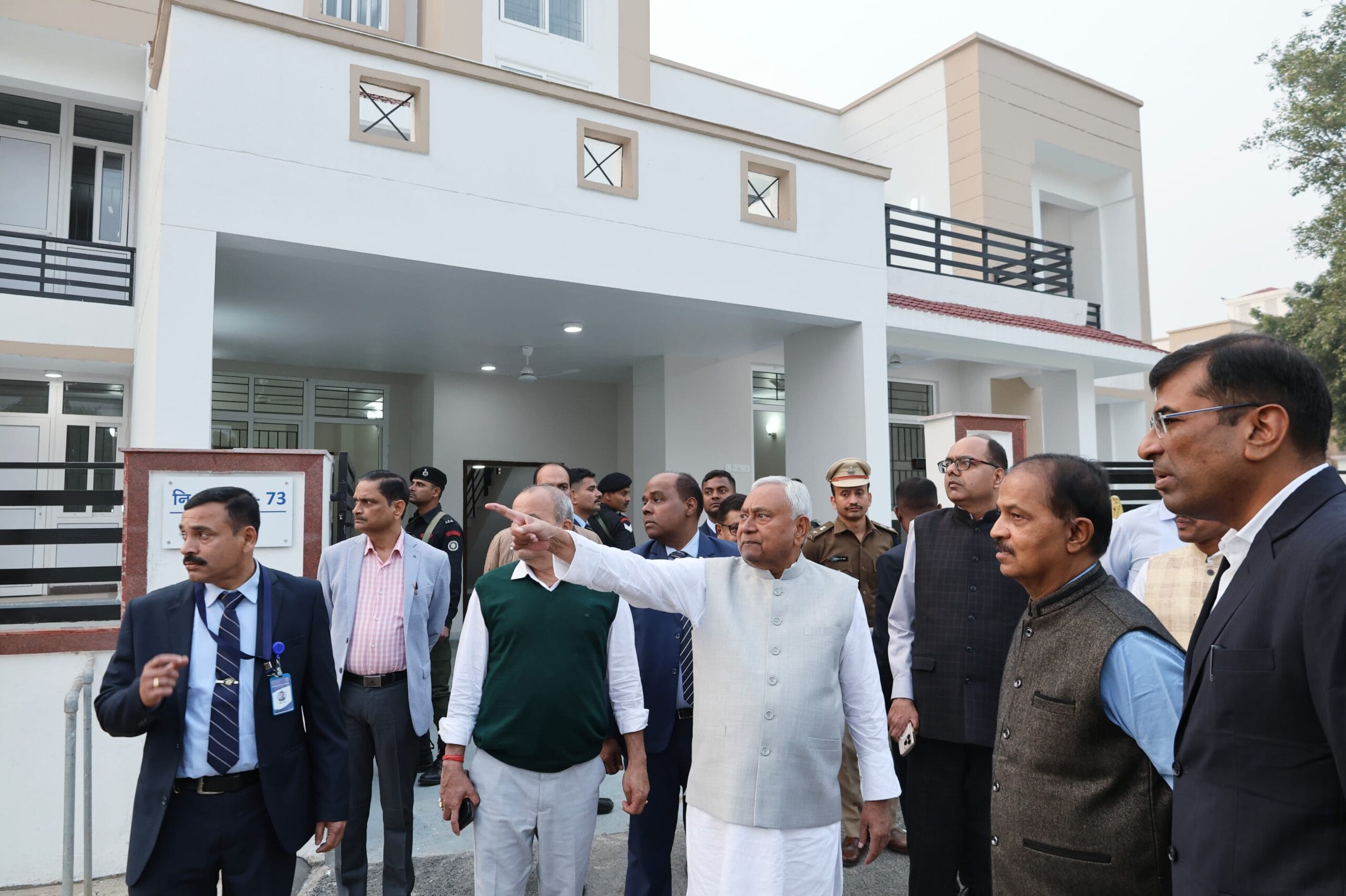 जेपी गंगा पथ के सौंदर्यीकरण और नए एमएलए आवास का सीएम नीतीश ने किया निरीक्षण, जल्द नवनिर्वाचित विधायकों को मिलेगा डुप्लेक्स बंगला