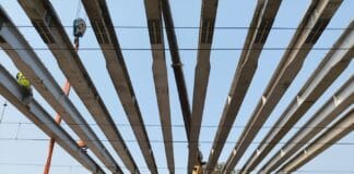 पिरपैंती स्टेशन पर बड़ा काम — अमृत भारत योजना के तहत 12 मीटर FOB गर्डर लॉन्च