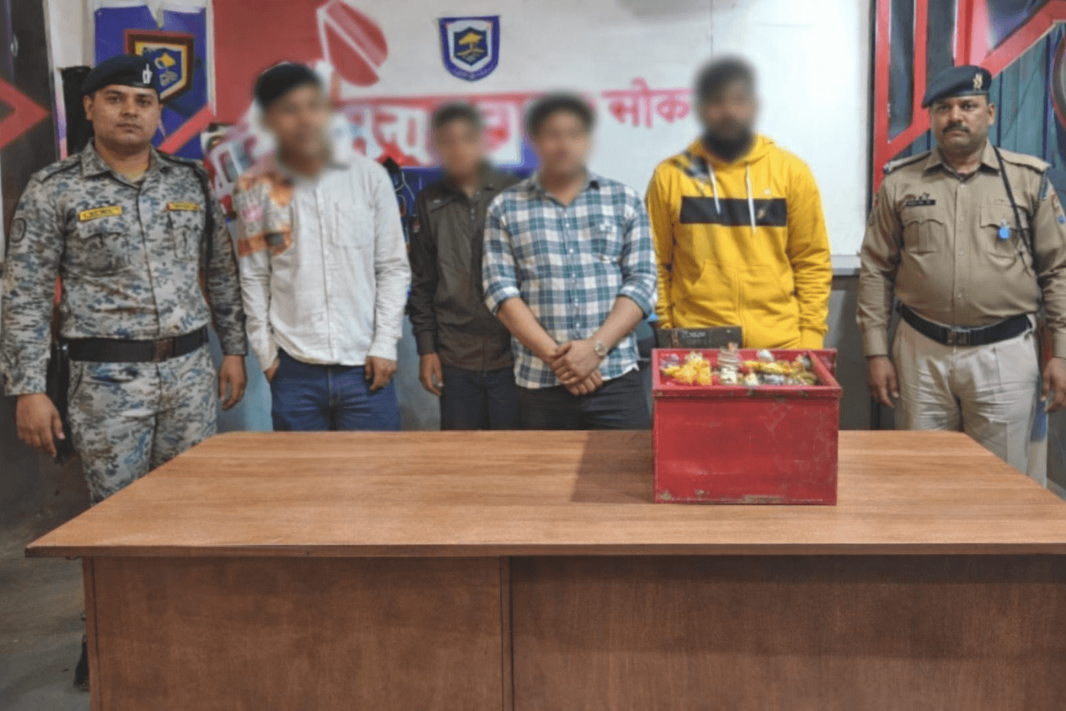 भागलपुर पुलिस की बड़ी कार्रवाई: मां दुर्गा मंदिर से दानपेटी चोरी मामले में 4 आरोपी गिरफ्तार