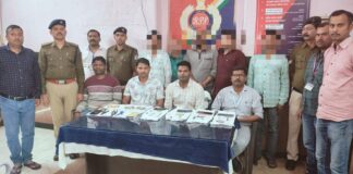 भागलपुर में RPF की बड़ी कार्रवाई: 5 आरोपी गिरफ्तार, करीब 10 लाख के आभूषण-मोबाइल और गांजा बरामद