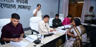 भागलपुर में ‘सबका सम्मान–जीवन आसान’ कार्यक्रम के तहत डीएम ने सुनी 45 से अधिक फरियादें