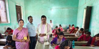 मध्यमा परीक्षा-2026 का शुभारम्भ, संस्कृत शिक्षा बोर्ड के अध्यक्ष मृत्युंजय कुमार झा ने किया औचक निरीक्षण