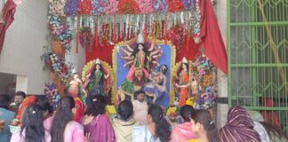 चैती नवरात्र पर सुल्तानगंज में उमड़ा आस्था का सैलाब, दुर्गा और हनुमान मंदिरों में लगी भक्तों की लंबी कतार