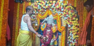 रामनवमी पर मोछ वाले हनुमान मंदिर में उमड़ा आस्था का सैलाब, महाआरती में जुटे हजारों श्रद्धालु