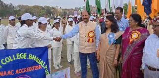 बिहार दिवस पर मारवाड़ी महाविद्यालय में अंतर महाविद्यालय महिला क्रिकेट प्रतियोगिता का शुभारंभ