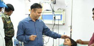 भागलपुर: MDM खाने के बाद बच्चों की तबीयत बिगड़ने की खबर पर एक्शन में DM, खुद अस्पताल पहुँचकर लिया जायजा