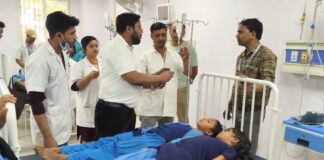 भागलपुर: मिड-डे मील बना ‘जहर’! स्कूल का खाना खाते ही 15 बच्चों की बिगड़ी तबीयत, अस्पताल में मचा हड़कंप