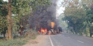भागलपुर में भीषण सड़क हादसा: टक्कर के बाद धू-धू कर जले दो ट्रक, चालक की हालत नाजुक