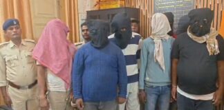 पुलिस की नाक के नीचे ‘व्हाट्सएप’ वाला खेल: भागलपुर पुलिस ने अवैध खनन सिंडिकेट का किया भंडाफोड़, 7 गिरफ्तार